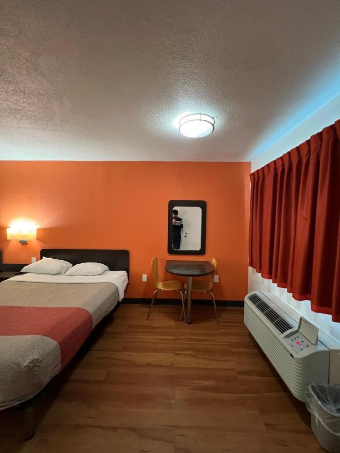 Motel 6 Lake Charles, La Экстерьер фото