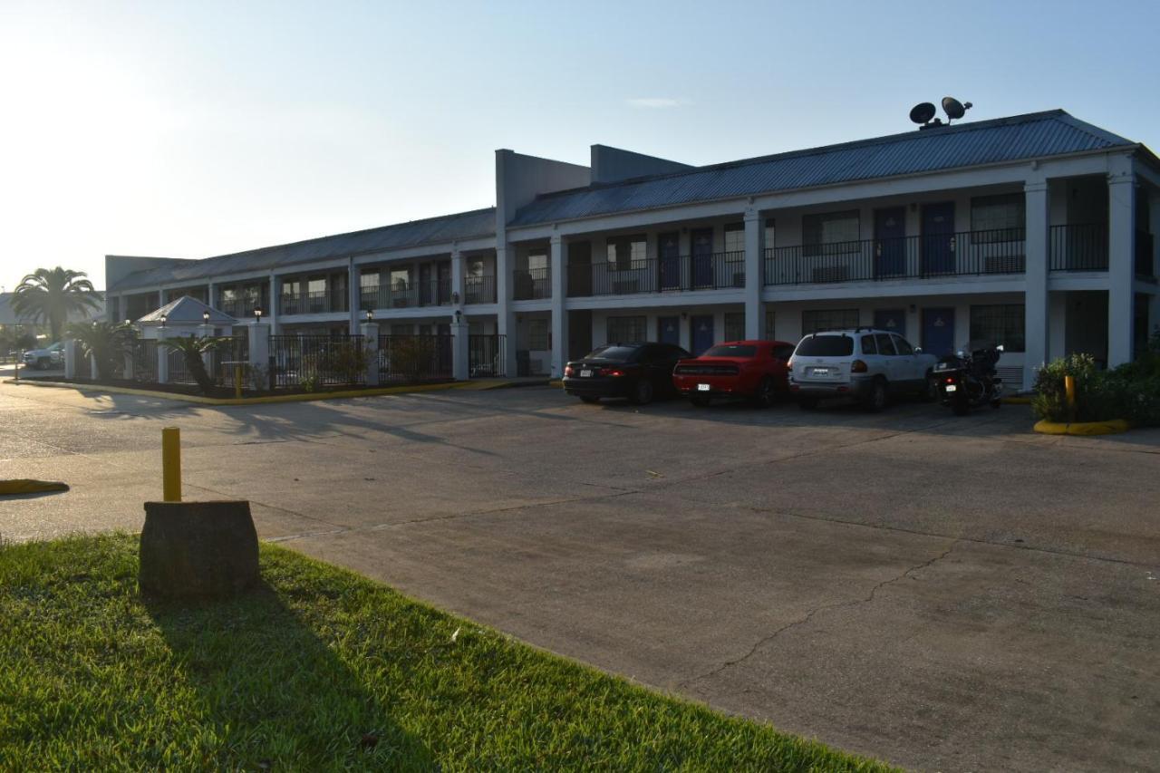 Motel 6 Lake Charles, La Экстерьер фото