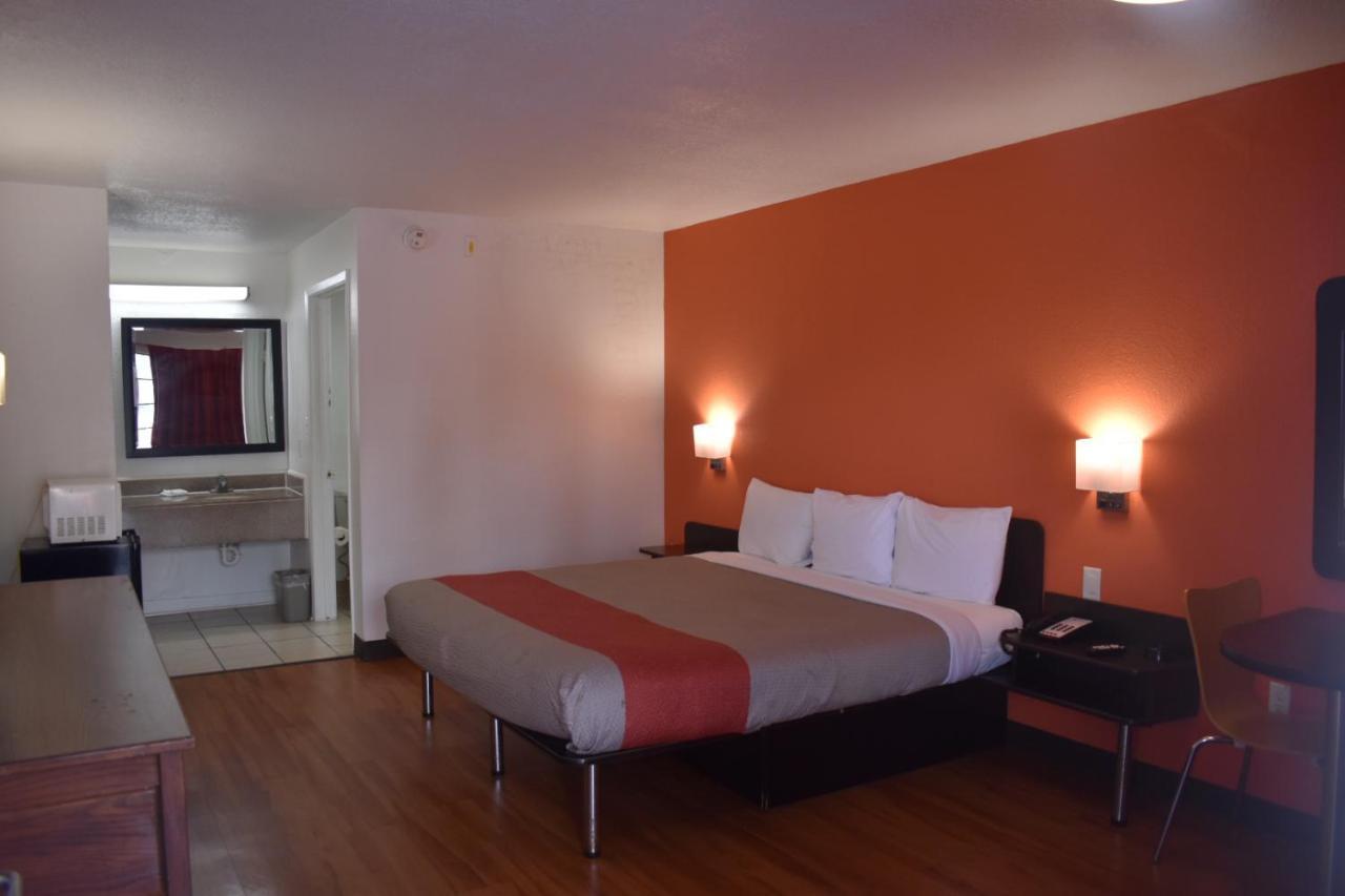 Motel 6 Lake Charles, La Экстерьер фото